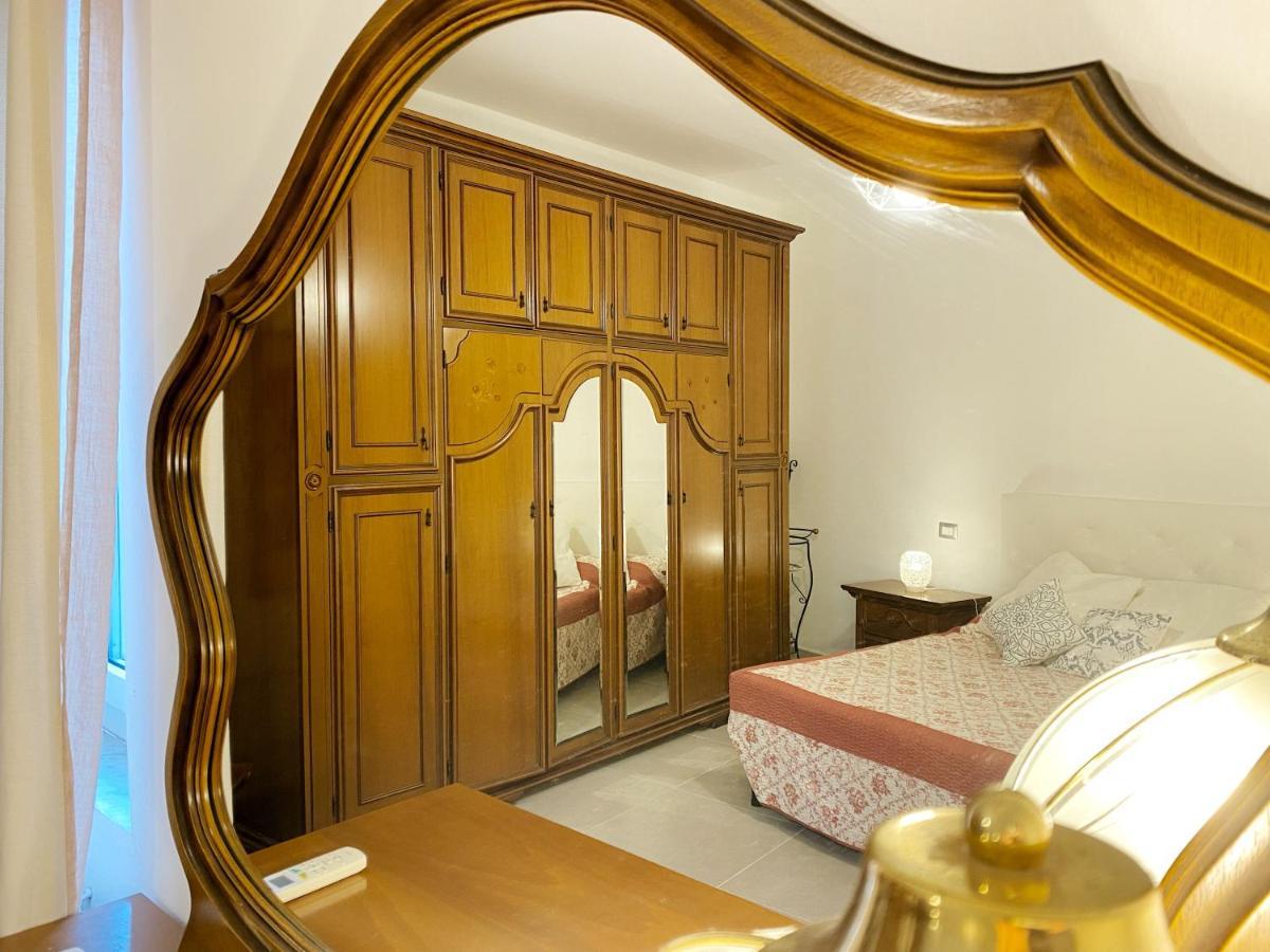 Comfortable Sea Holidays And Walks Apartment Moneglia